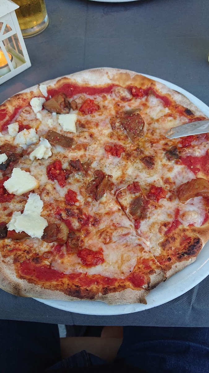 Saloon Risto Pizza Pub-10